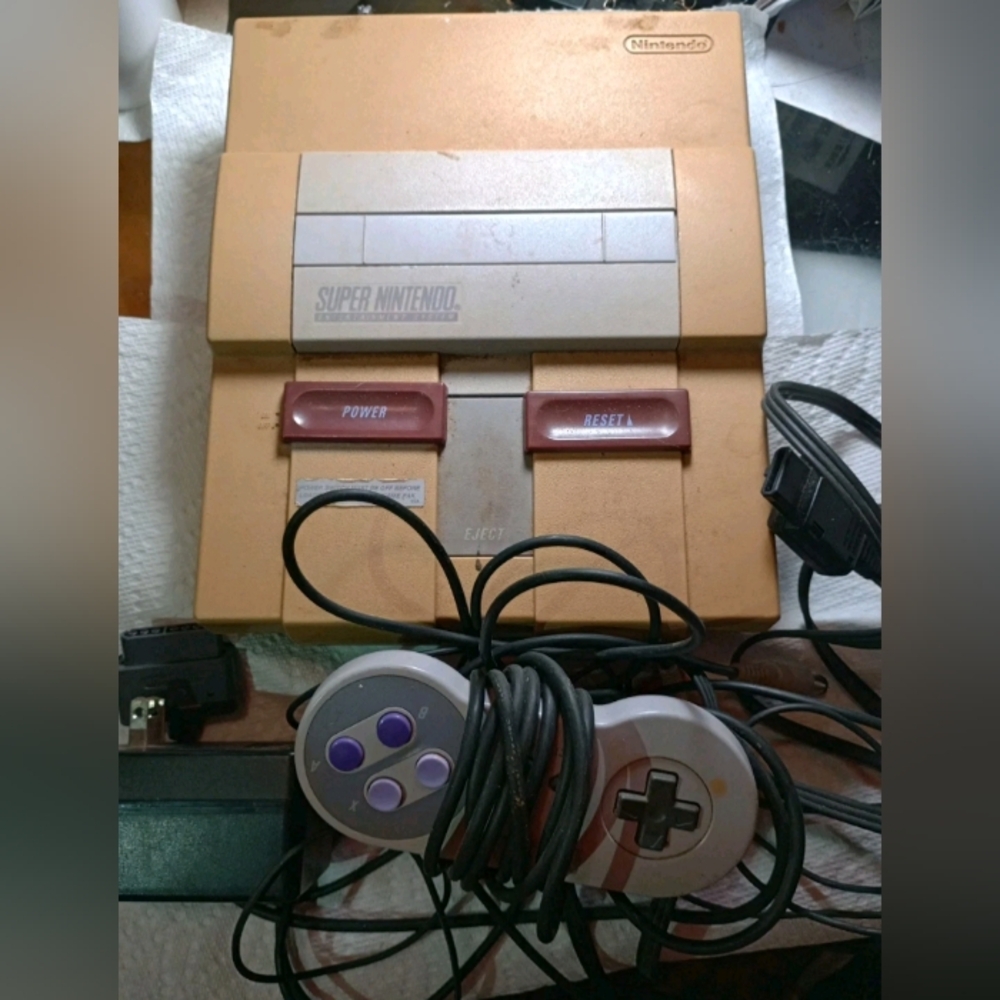 Nintendo SNES Home Console - Gray 1 Controller w/ Cords